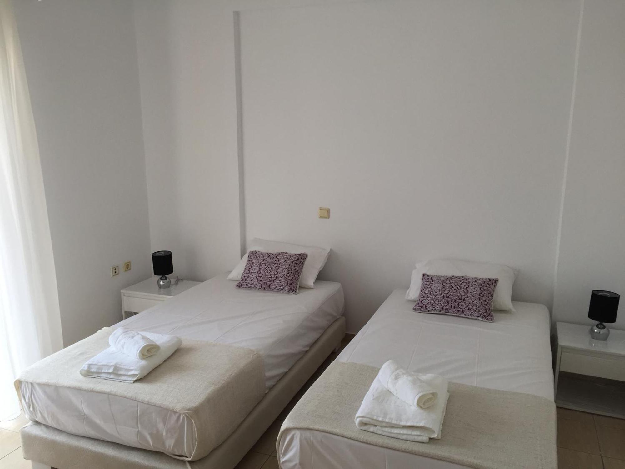 Sea And Sky Apartments Sarande Bilik gambar