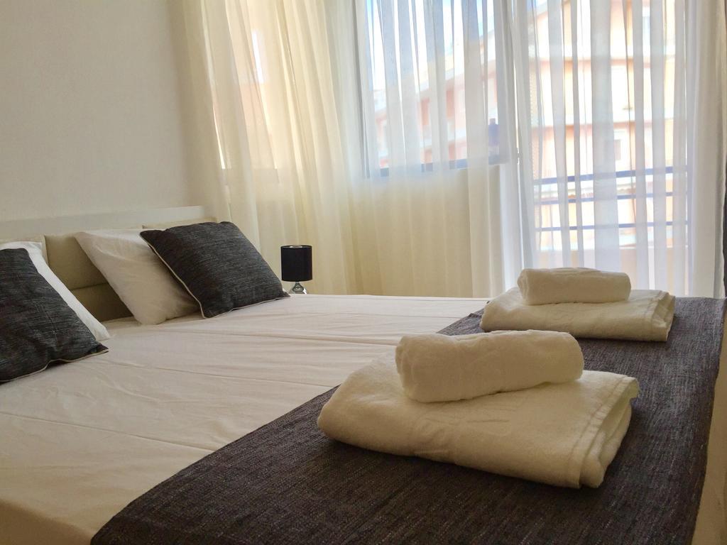 Sea And Sky Apartments Sarande Luaran gambar